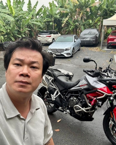 [01/04/2025] Triumph Tiger 850 2024 full đồ chơi & Triumph Bonneville T120 2021 siêu lướt 150km