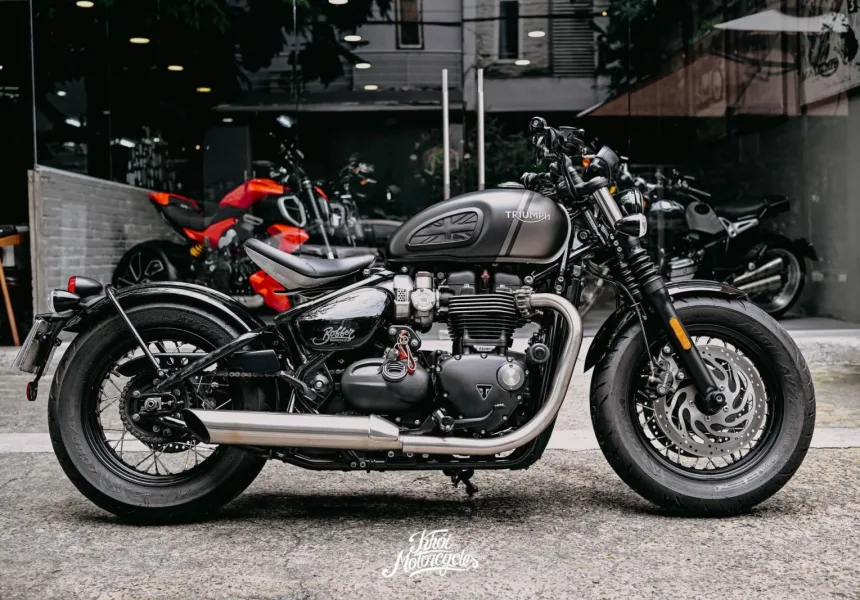 Triumph Bobber 1200cc 2023 phom mới odo lướt 3k km