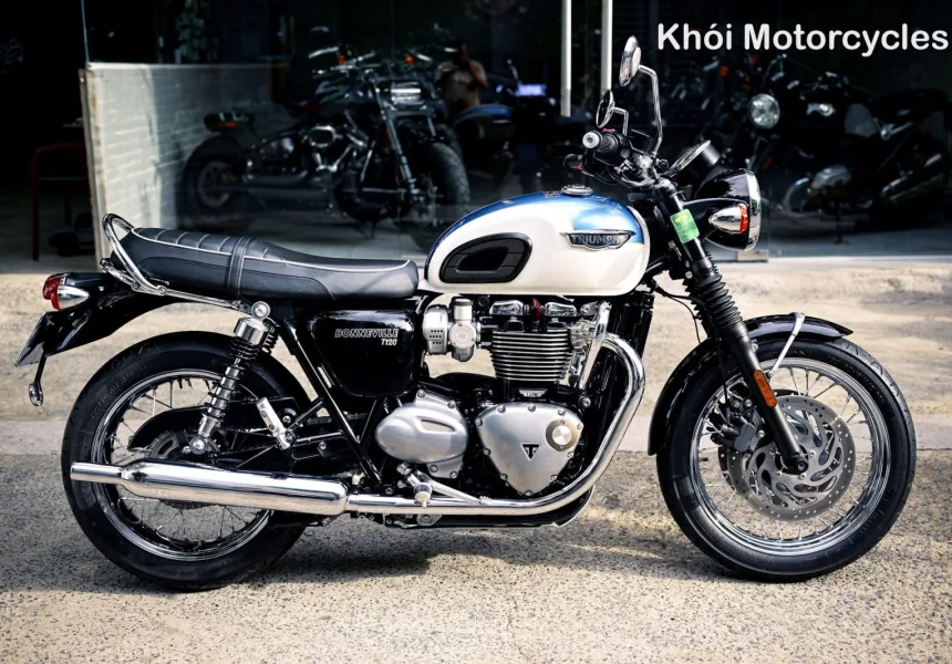 Triumph Bonneville T120 2020 đklđ 2021 màu Aegean Blue/Fusion White odo 3k km