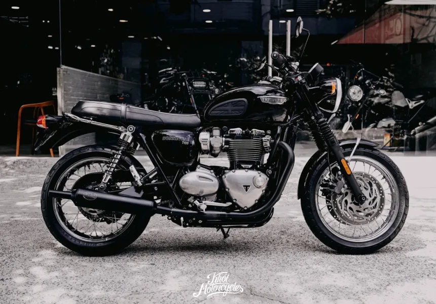 Triumph Bonneville T120 2017 odo 16k km