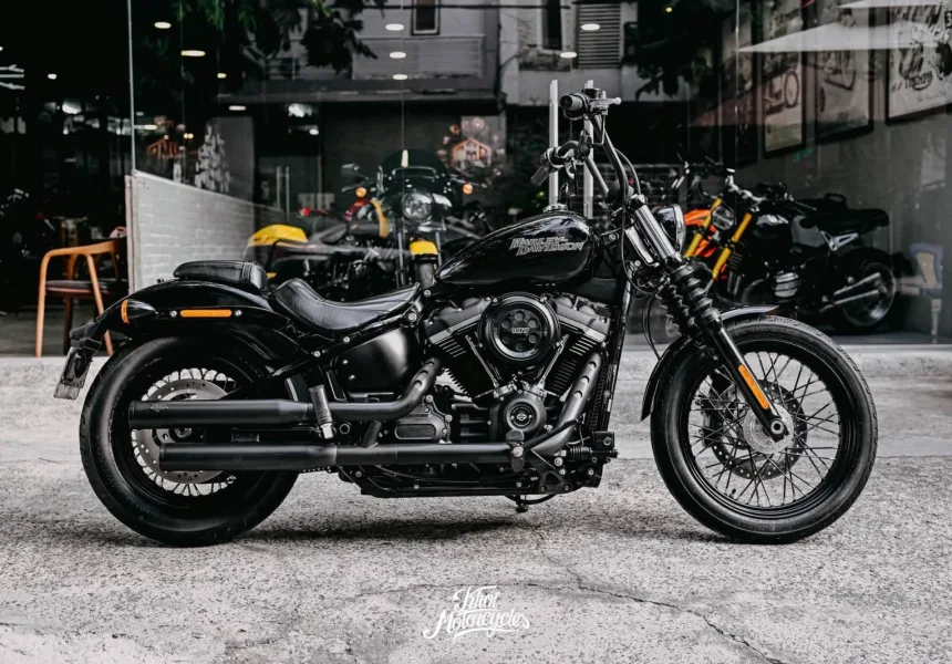 Harley Davidson Softail Street Bob 2019 odo 9k km