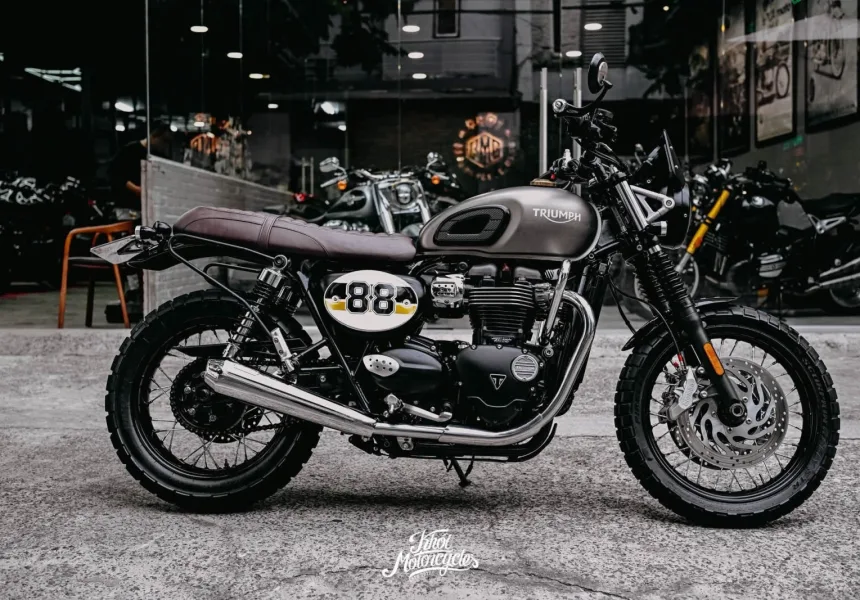Triumph Street Twin 900cc 2020 odo 23k km