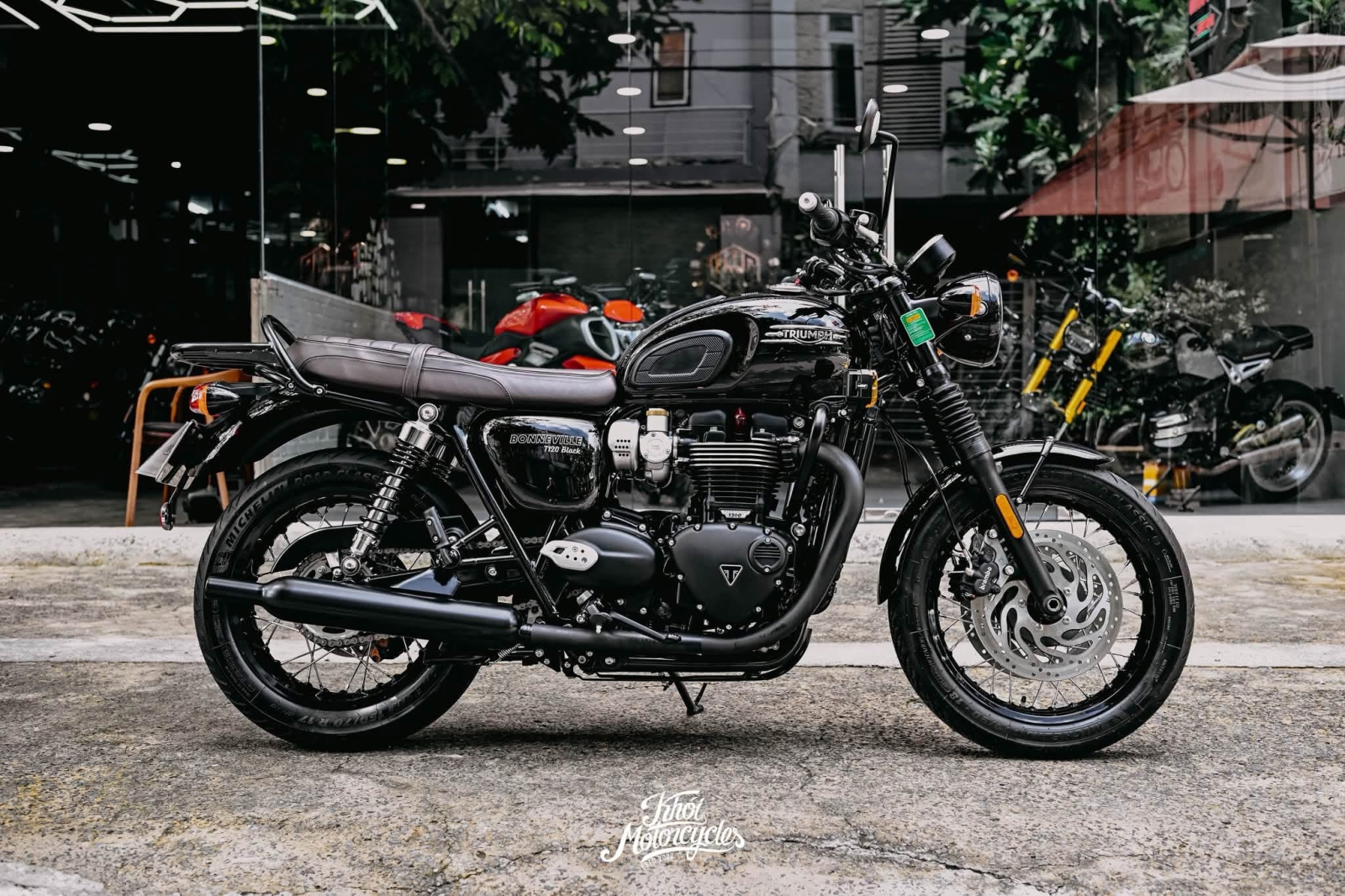 Triumph Bonneville T120 Black 2025 đk T1/2026 siêu lướt 500km