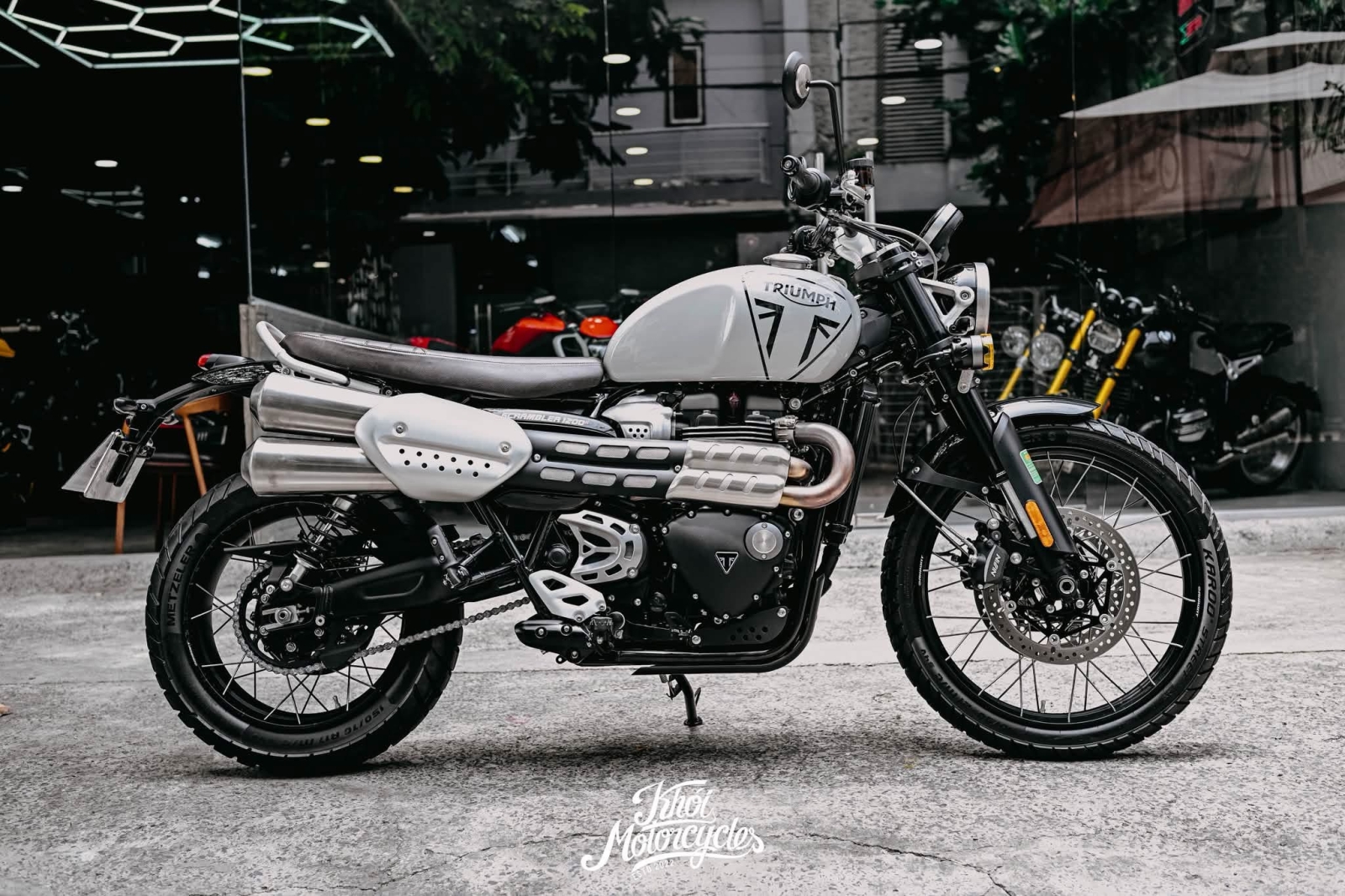 Triumph Scrambler 1200X màu Ash Grey odo 3k km